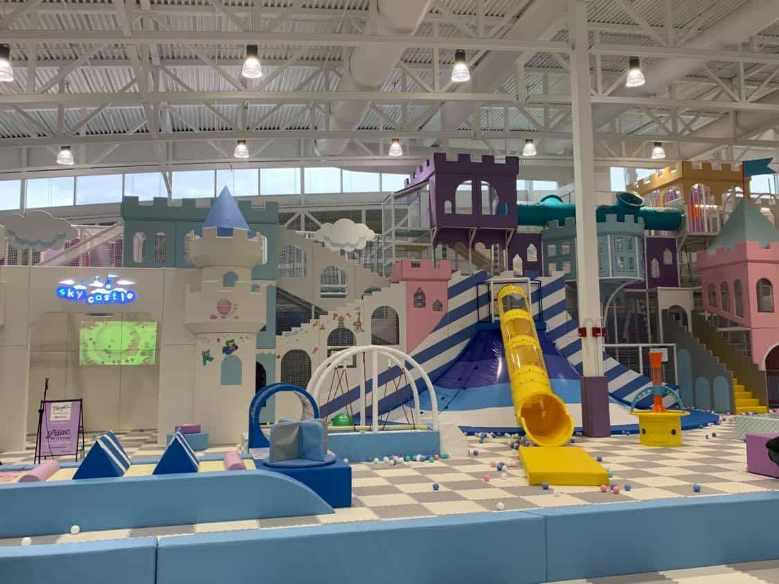 Sky Castle Roller Rink - Big Playground in Southwest Calgary